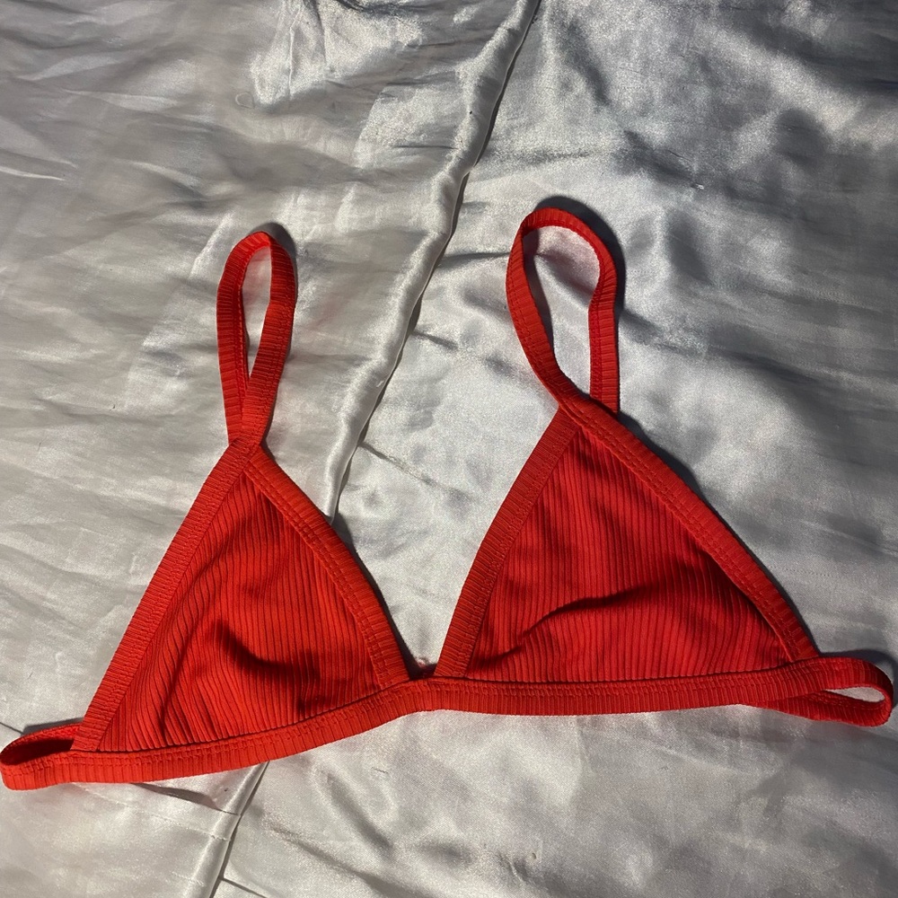 RED❤️PacSun triangle bikini top Size L